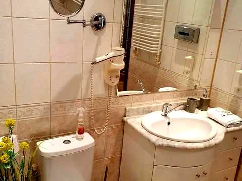 квартира за адресою Бориса Грінченка вул., 4