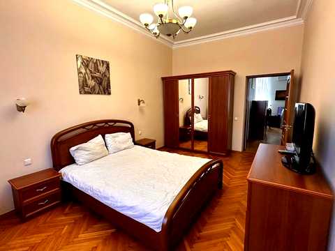 квартира за адресою Бориса Грінченка вул., 4