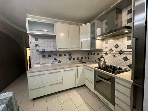 квартира за адресою Бориса Гмирі вул., 13