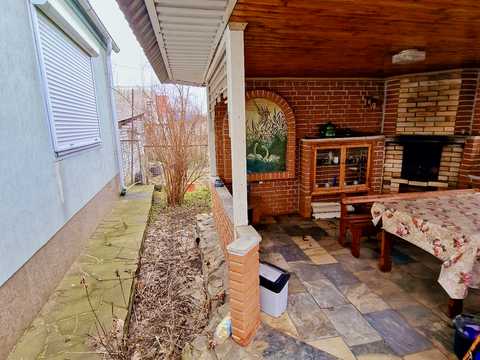 будинок за адресою Моторна вул.