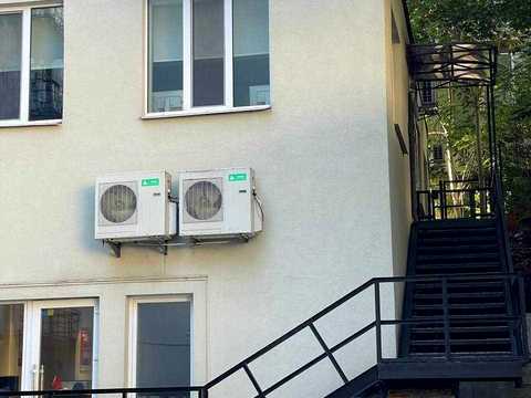 коммерческая по адресу Костёльная ул., 2