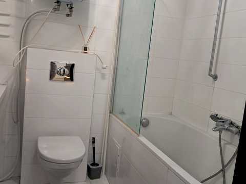 квартира за адресою Регенераторна вул., 4к2