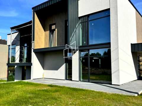 дом по адресу Леси Украинки ул., 1