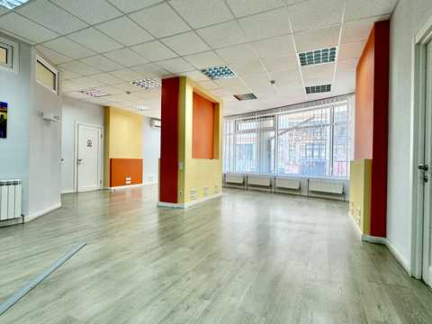 комерційна за адресою Київ, Євгена Коновальця вул. (Щорса), 32-Б