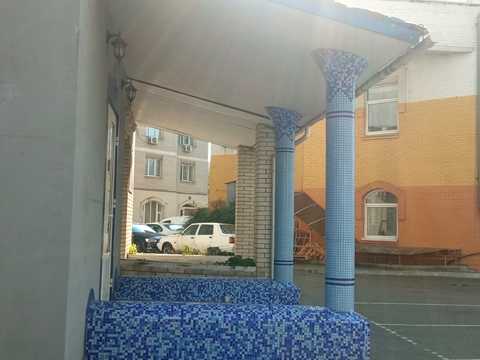 комерційна за адресою Драгоманова вул., 31-Б