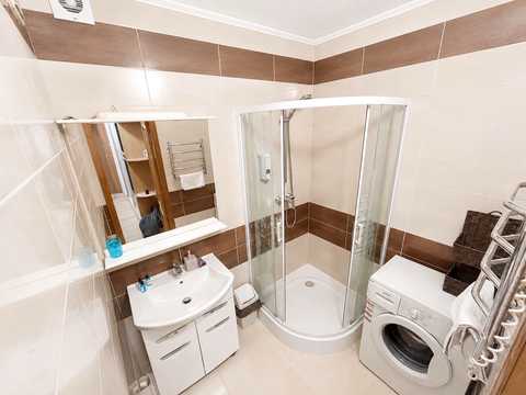 квартира за адресою Дерибасівська вул., 10