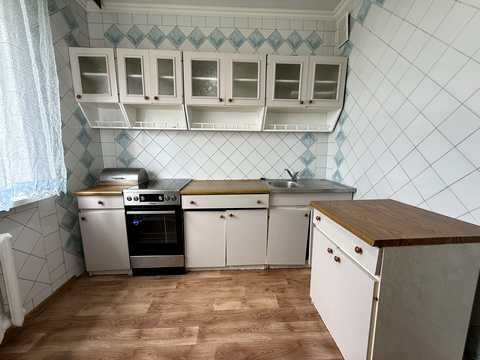 квартира за адресою Академіка Єфремова вул. (Командарма Уборевича), 4