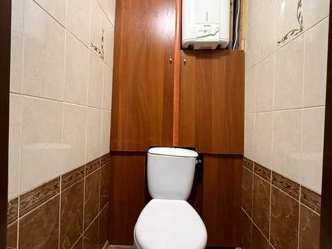 квартира за адресою Академіка Єфремова вул. (Командарма Уборевича), 4