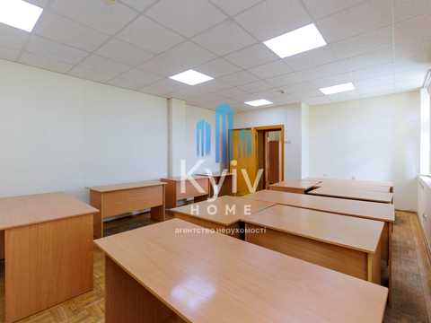 комерційна за адресою Стрілецька вул., 4-6
