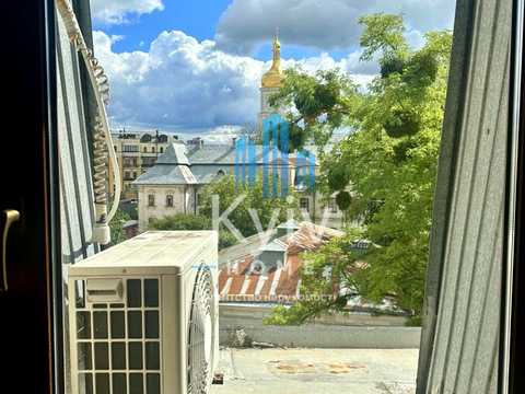 комерційна за адресою Стрілецька вул., 4-6