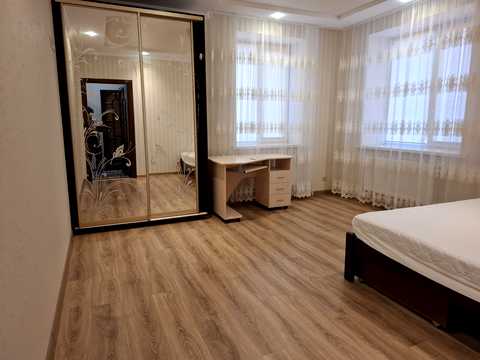 квартира за адресою Університетська вул., 2-Л
