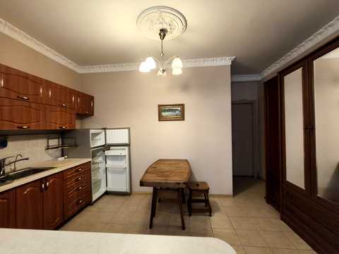 дом по адресу Василя Стефаника ул. (Гаршина)