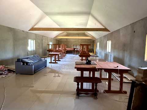 комерційна за адресою Турка, Травнева вул., 5