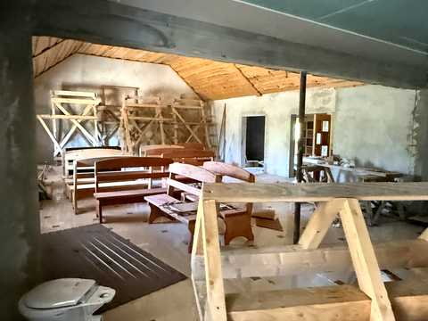 комерційна за адресою Турка, Травнева вул., 5