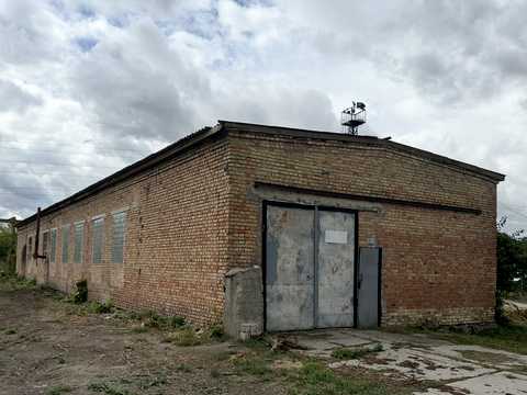 комерційна за адресою Миронівка, Корсунська вул., 16