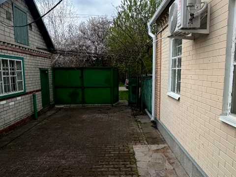 будинок за адресою Зарічна