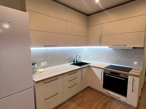 квартира за адресою Академіка Сахарова вул., 3-А