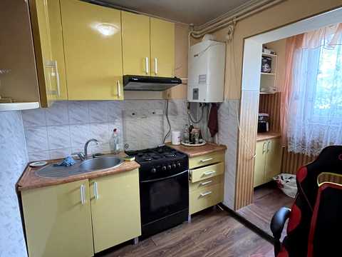 квартира за адресою Євгена Коновальця вул., 136-Д