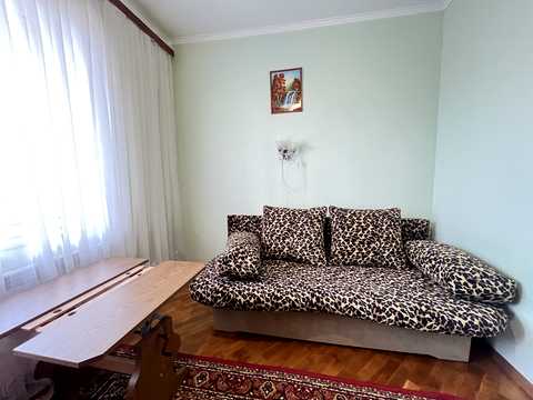 квартира за адресою Миколи Бажана просп., 7-Б
