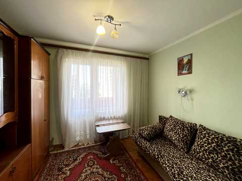 квартира за адресою Миколи Бажана просп., 7-Б