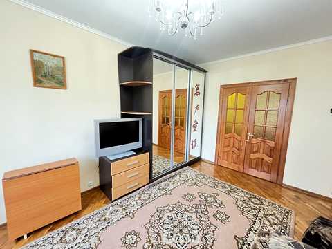 квартира за адресою Миколи Бажана просп., 7-Б
