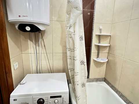 квартира за адресою Миколи Бажана просп., 7-Б