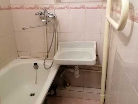 квартира за адресою Братиславська вул., 38