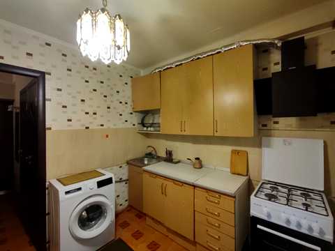 квартира за адресою Братиславська вул., 38
