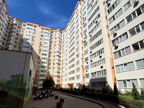 квартира по адресу Радужный массив ул., 23