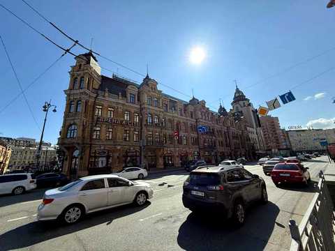 комерційна за адресою Басейна вул., 6