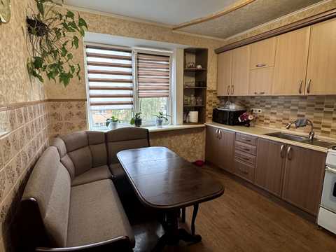 квартира за адресою Євгена Коновальця вул., 136-Б
