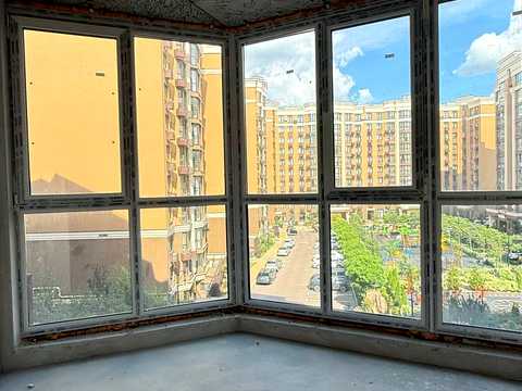 квартира за адресою Щаслива вул., 67