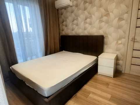 квартира за адресою Володимира Брожка вул. (Кіровоградська), (Будинок 4)