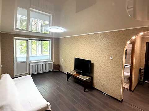 квартира за адресою Андрія Первозванного вул. (Стахурського), 76