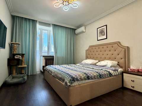 квартира за адресою Миколи Бажана просп., 14