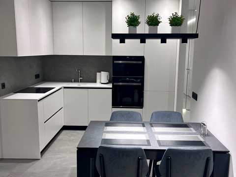 квартира за адресою Салютна вул., 2к17