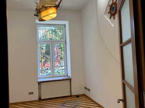 квартира за адресою Паркова вул. (Конева), 8
