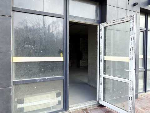 комерційна за адресою Івана Франка вул., 40 к1