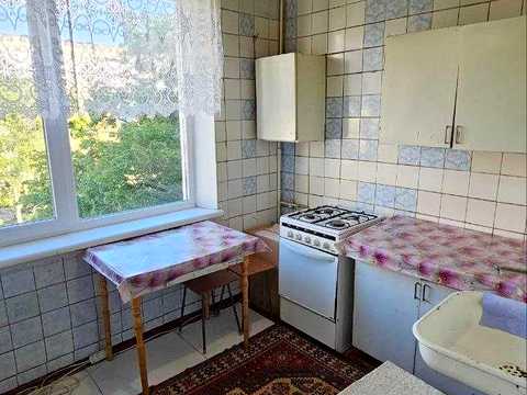 квартира по адресу Гвардейцев-Широнинцев ул., 79б