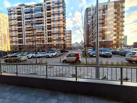 комерційна за адресою Олександра Олеся вул., 3