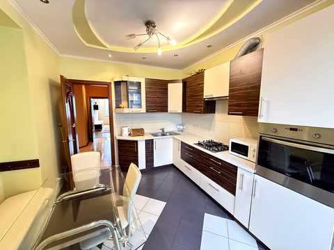 квартира за адресою Червоної Калини просп., 64