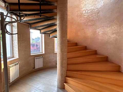 будинок за адресою Залізнична вул., 8