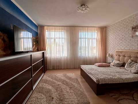 будинок за адресою Залізнична вул., 8