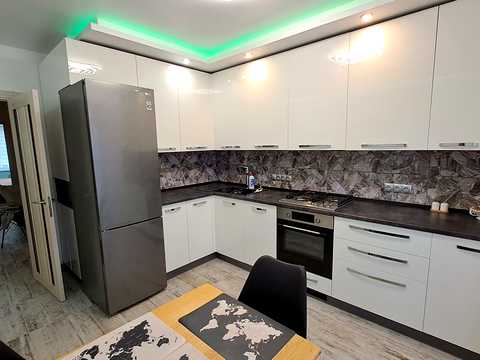 квартира за адресою Степана Бандери просп., 83-Г