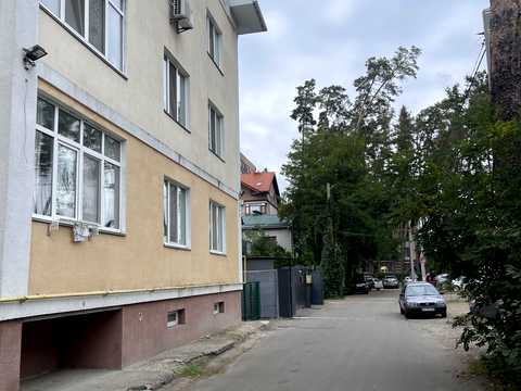 коммерческая по адресу Літературна ул. (Чехова), 4-Т