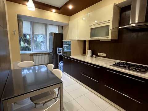 квартира за адресою Єреванська вул., 8-А