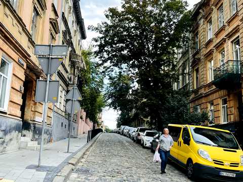 квартира по адресу Кирилла и Мефодия ул., 28