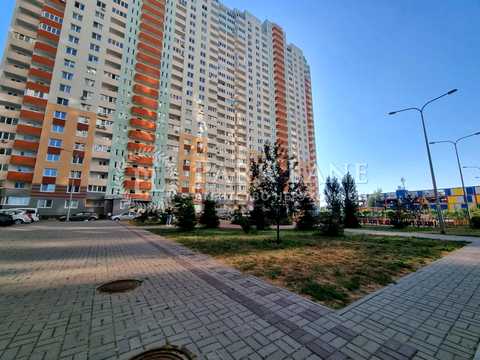 квартира за адресою Софії Русової вул., 7-А