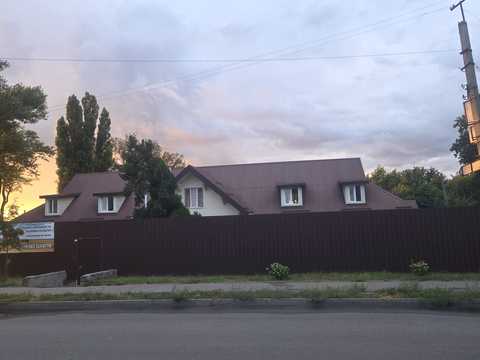 комерційна за адресою Діамантна вул., 8