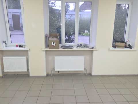 комерційна за адресою Діамантна вул., 8